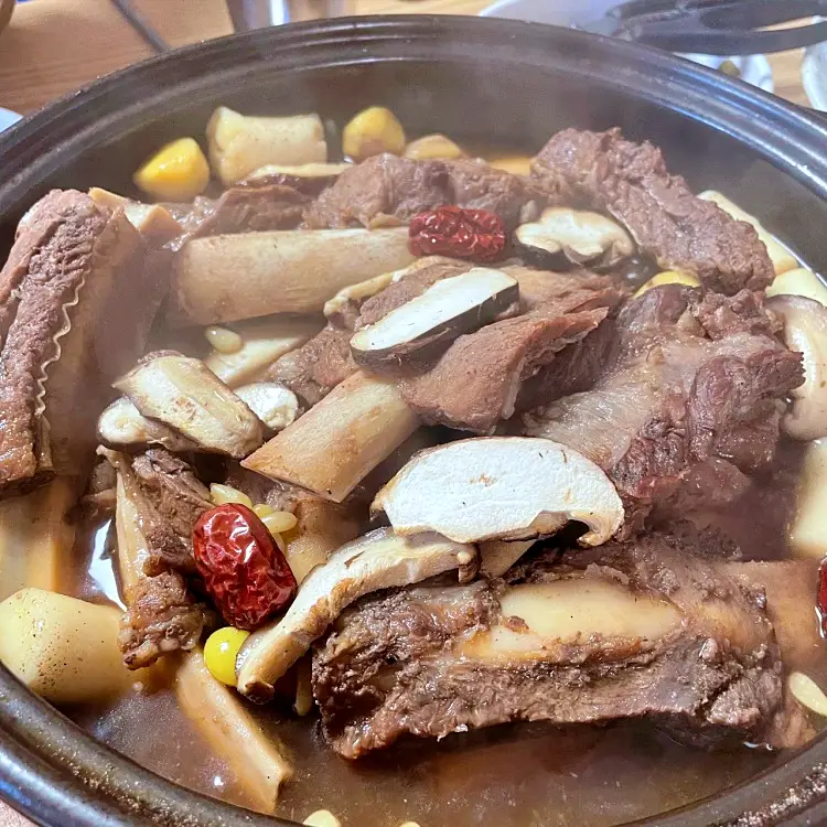 줄서는식당 김준호 추천 가오리회 듬뿍 회냉면, 마라 갈비찜 맛있는 식당 마포 공덕역 맛집 소개