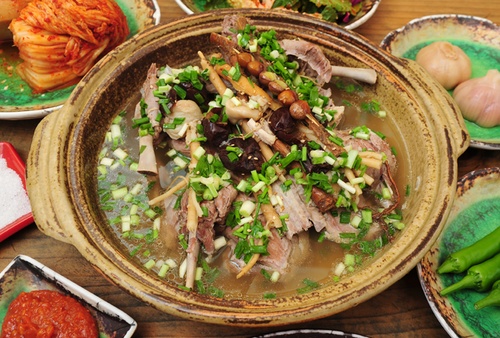 생방송투데이 묵은지 닭매운탕 맛집 위치 및 정보(고수뎐 경주 닭매운탕 맛집)