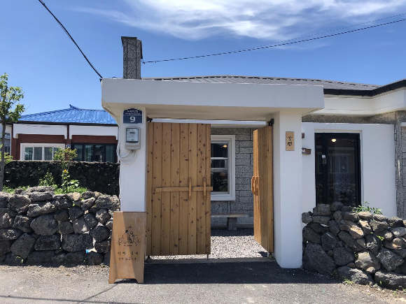 제주동쪽 카페 카페곁에 사진1