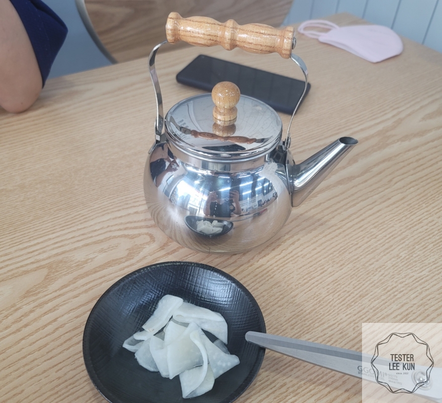 재성밀면 기본반찬