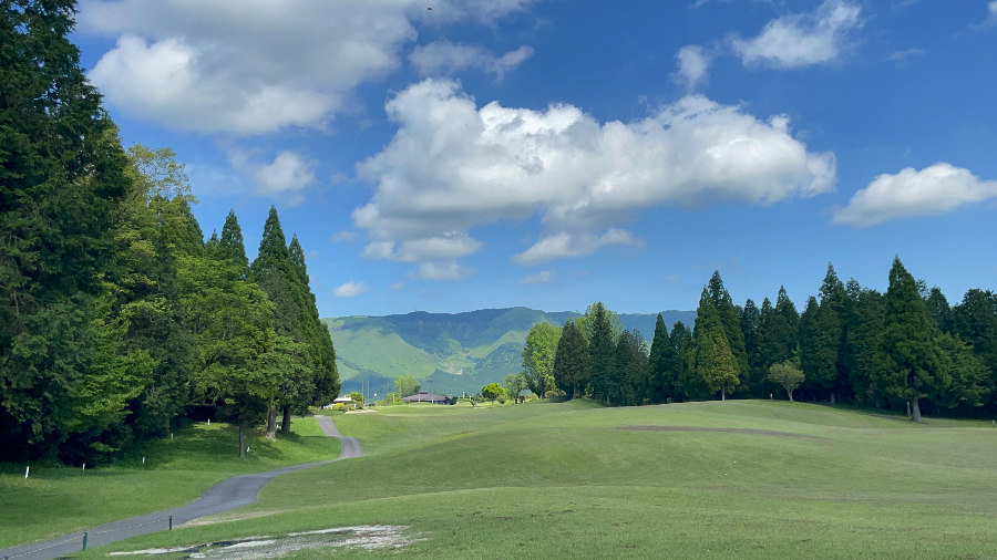 아츠마루 아소 아카미즈 골프장 홀