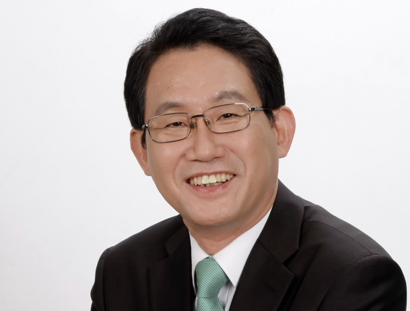 유기홍 프로필