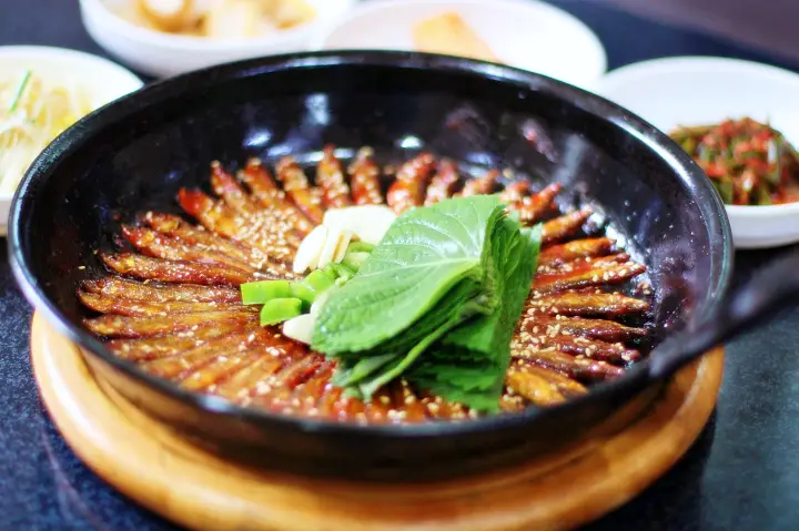 충북 제천 고향노포 빠가사리 메기 민물고기 매운탕 도리뱅뱅이 맛집