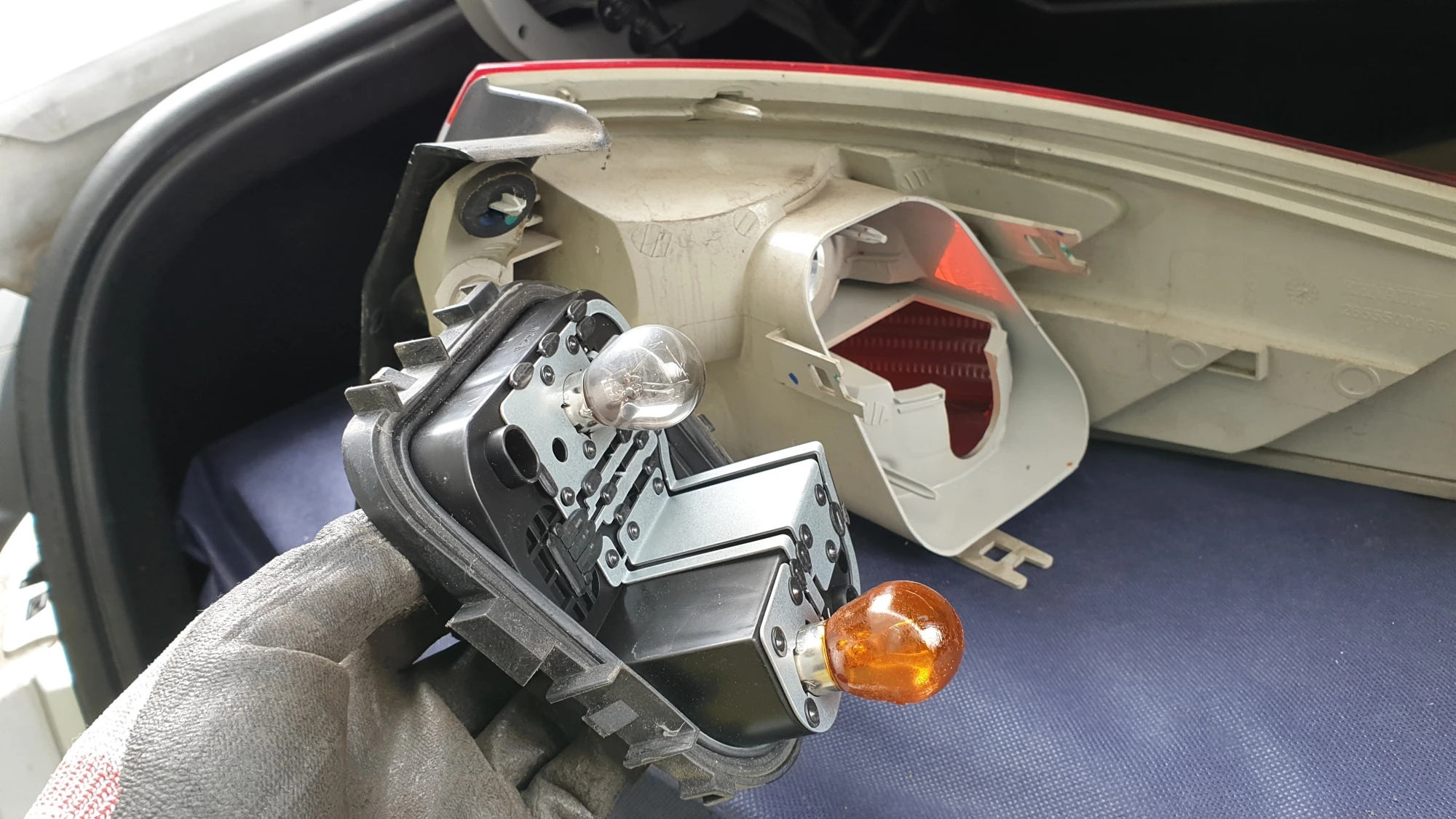 미등 방향지시등 전구