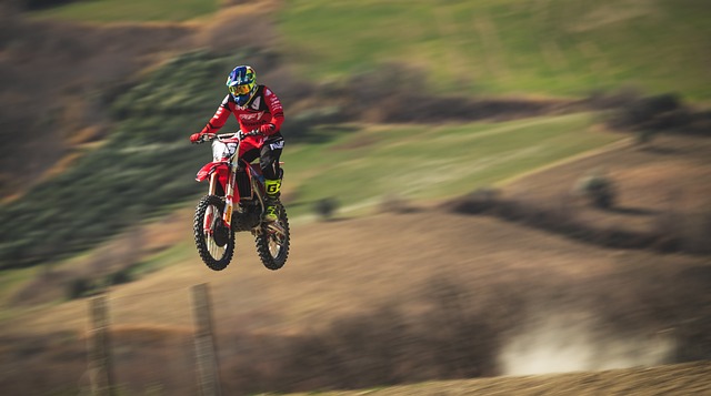 CG 없이 실사로 촬영된 놀라운 영화 장면들