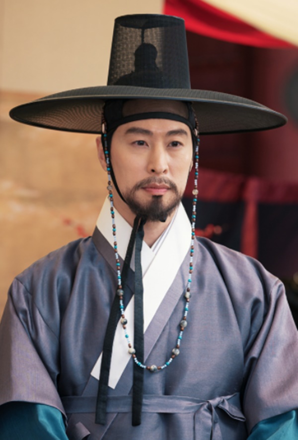 홍천기 등장인물