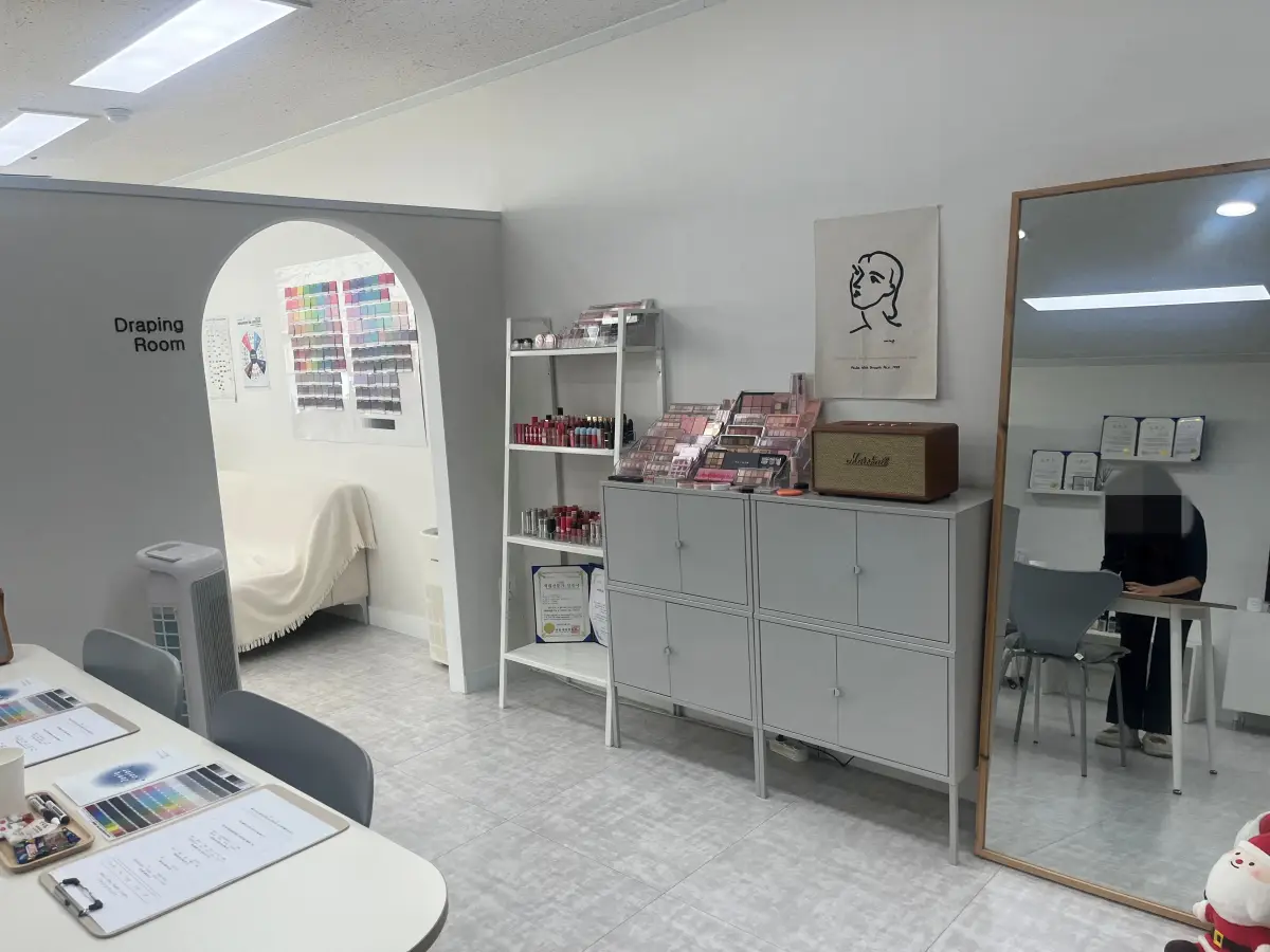 주니크컬러-내부-4