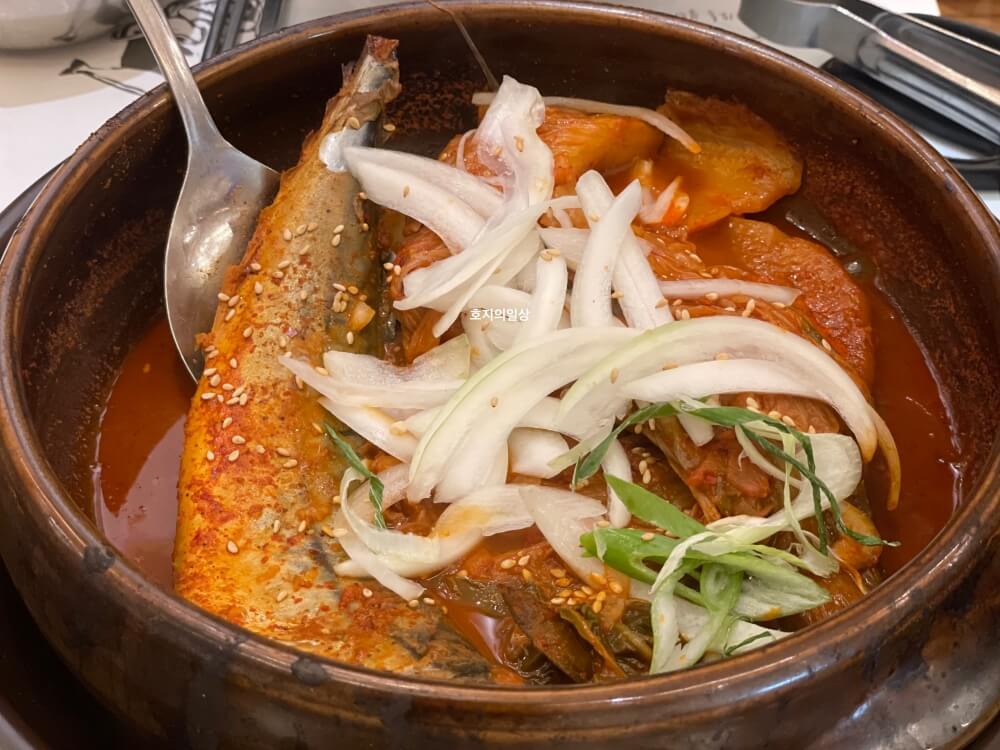 동탄 해산물 한정식 맛집 해올 - 묵은지 고등어 조림