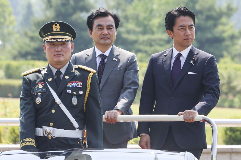 한일 국방협력 총정리: 2026 장관 회담, 9년 만의 수색구조훈련 재개 및 국방 AI 협력 합의 분석