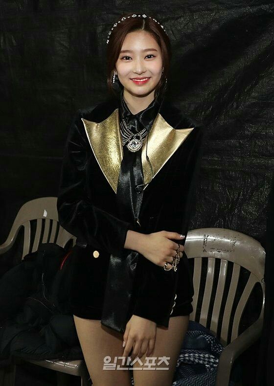 아이즈원 김민주 최애사진