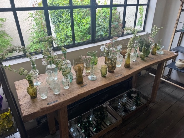 Merci Paris glass vase window light, 메르시 유리 화병 인테리어, 파리 라이프스타일 편집샵