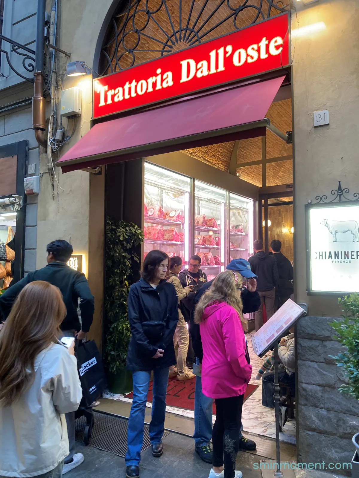 이탈리아-피렌체-저녁-맛집-달오스테-본점-티본스테이크-입구