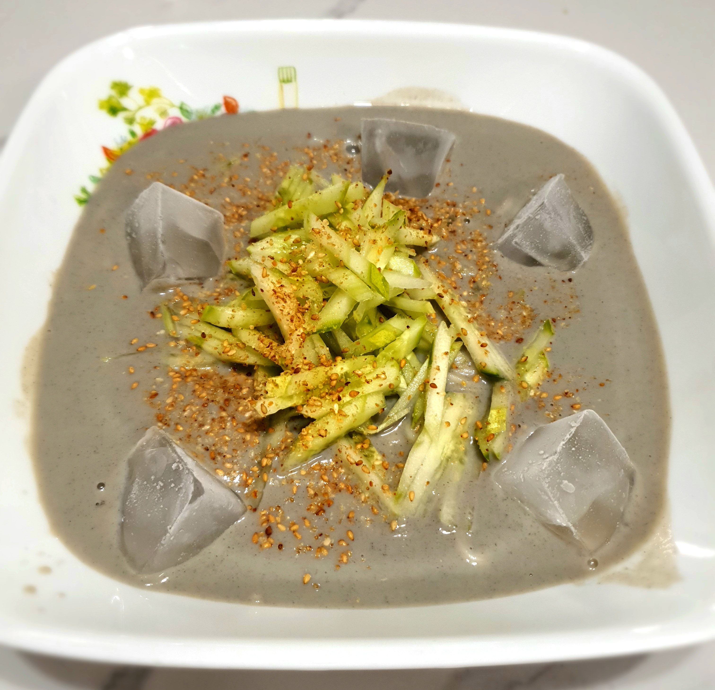 콩물이-아주-고소하고-진합니다.