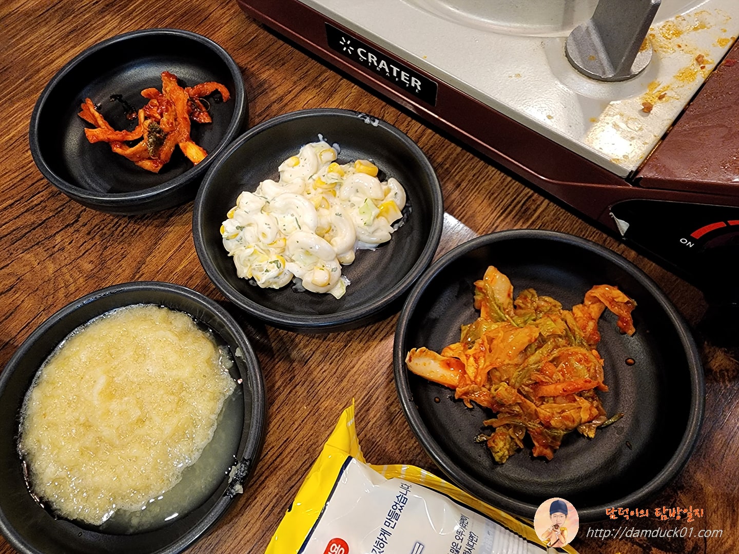 낭만부대찌개 기본 반찬