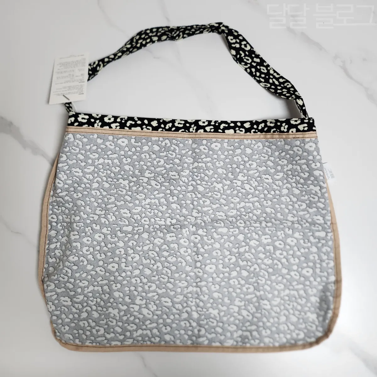 이미스-에코백-코듀로이-레오파드