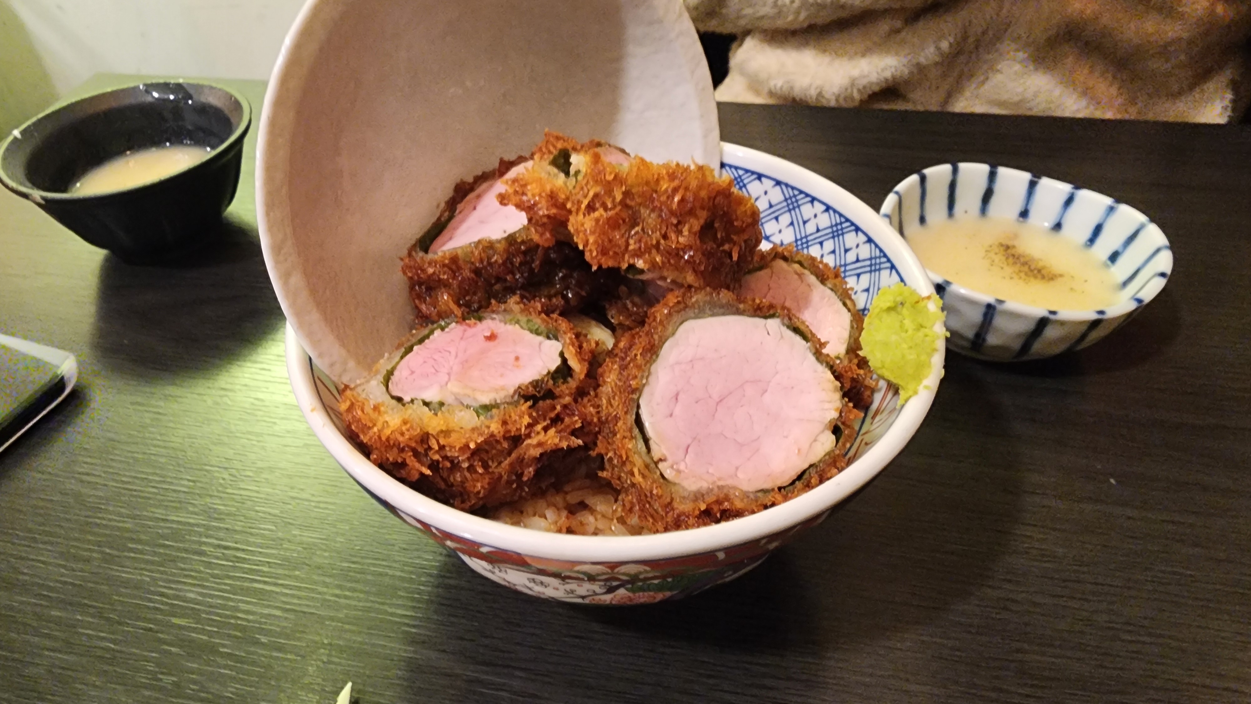 남산에 돈까스