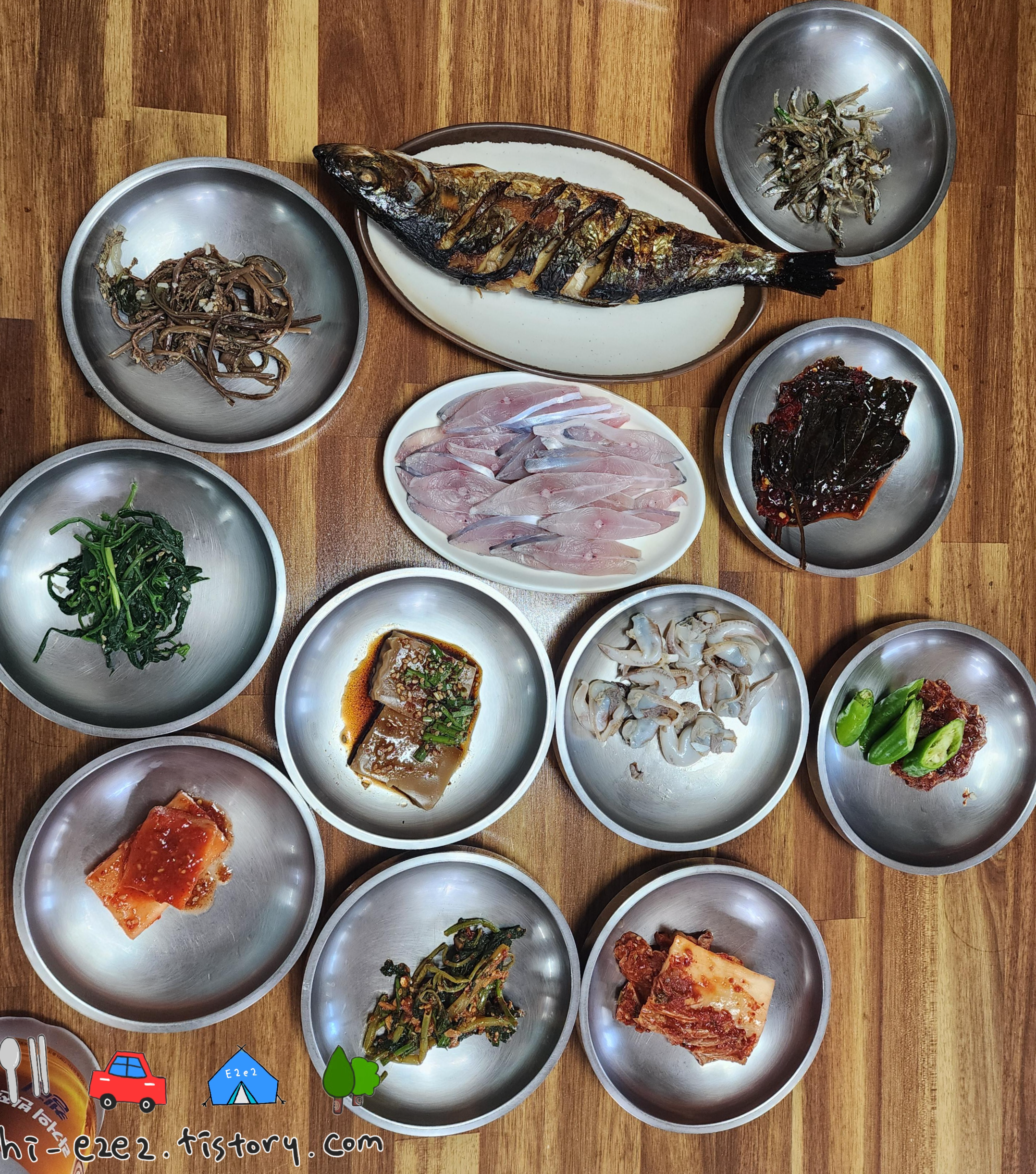 부안 줄포식당 제철 밑반찬 전체 구성