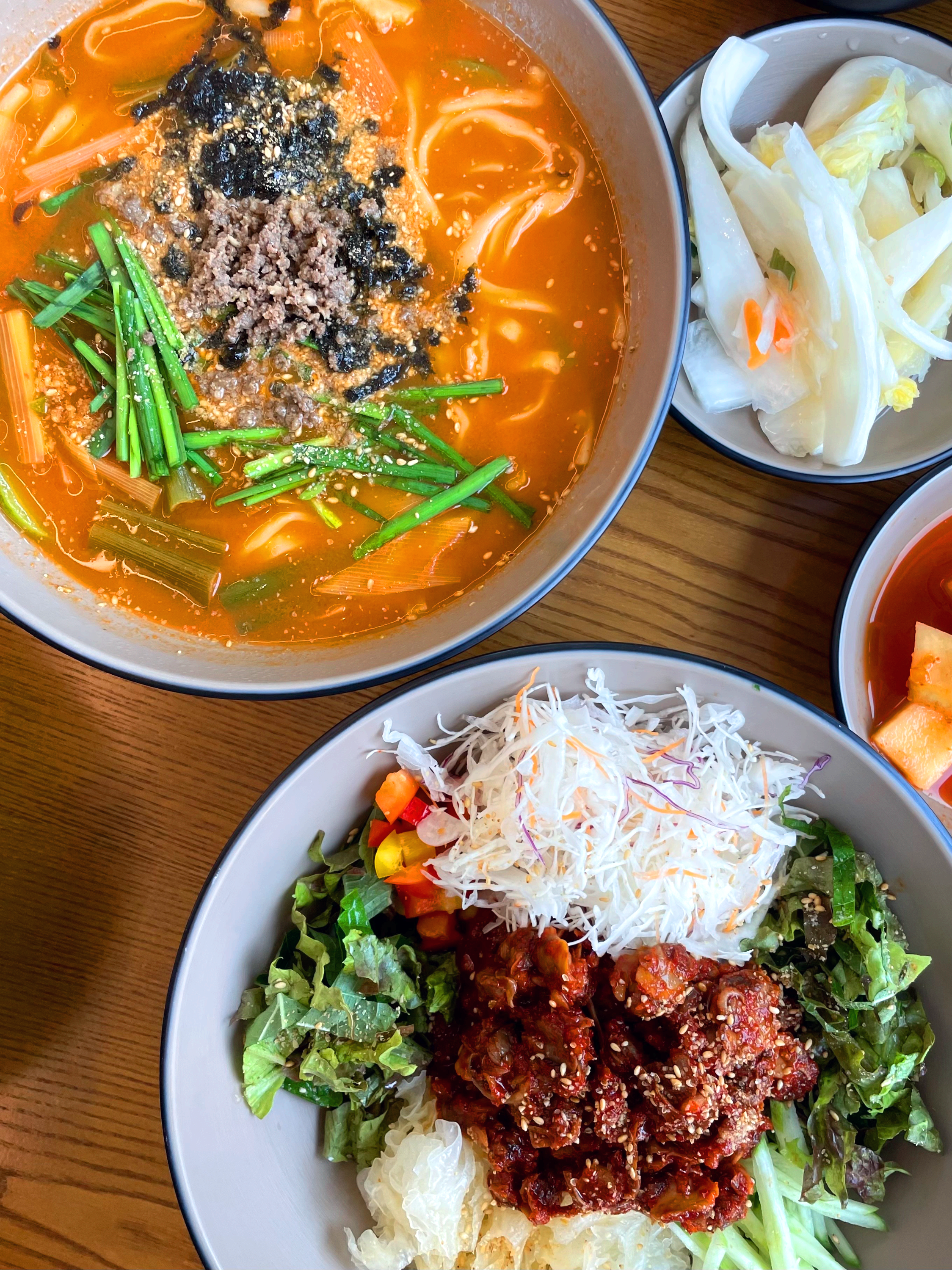 파주심학산 장칼국수