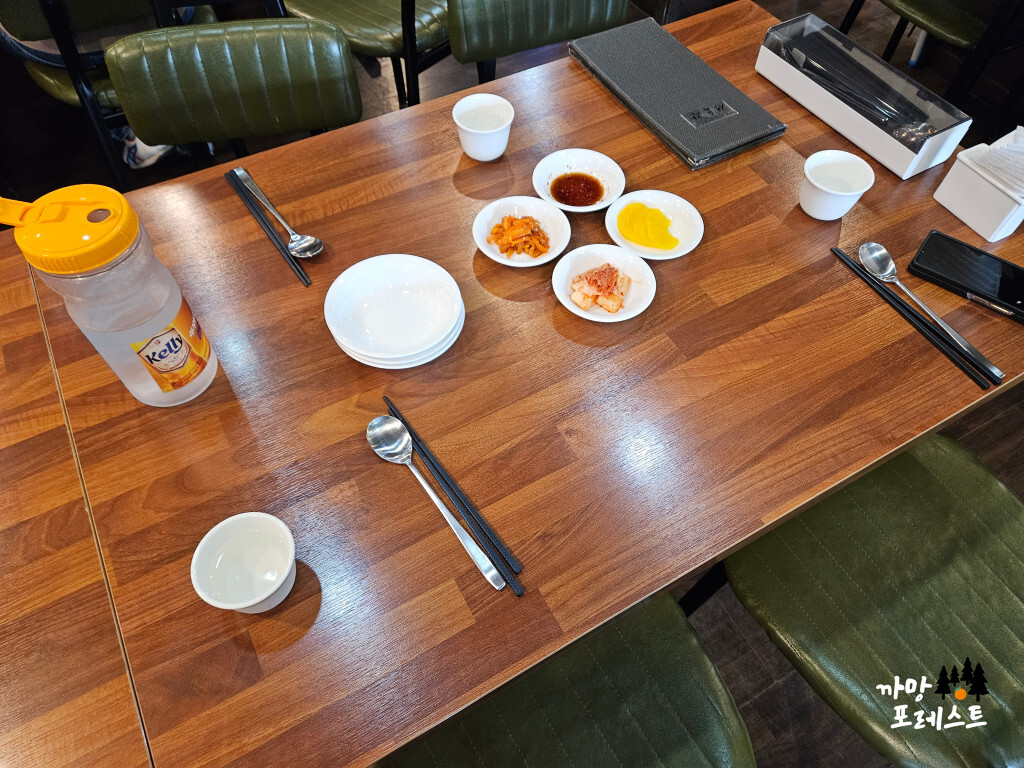 성동관 밑반찬
