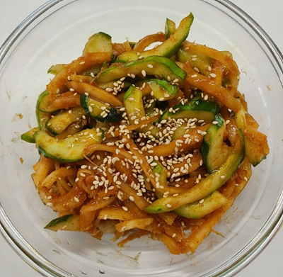 오이와 도라지 무침 사진