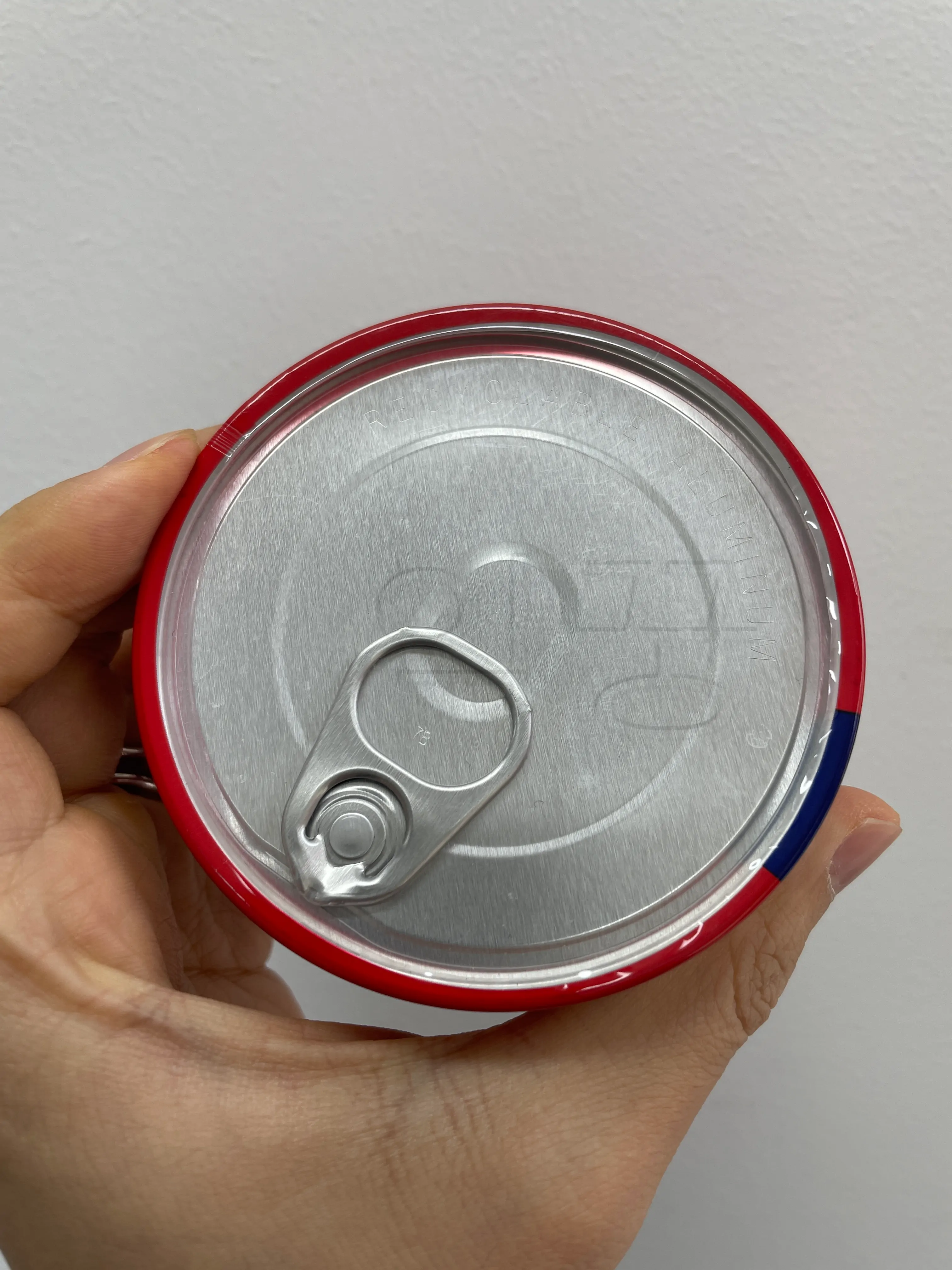 큐브참치 외관