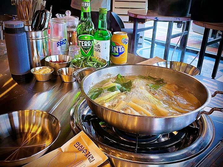 생생정보 닭볶음탕 닭한마리 맛집