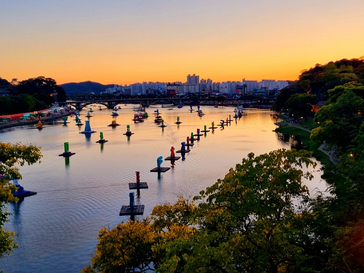 진주 남강유등축제 후기: 진주성&amp;#44; 촉석루&amp;#44; 부표 이용 팁&amp;#44; 골든튤립 호텔
