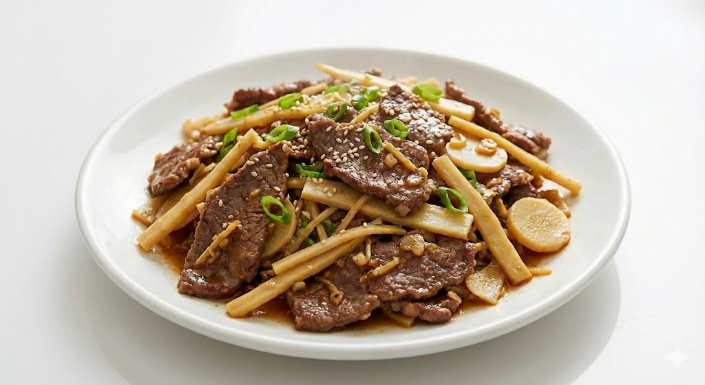 고기의 필수 아미노산이 죽순의 부족한 영양소를 채워 기력 회복을 극대화하고 신진대사를 활성화하는 고단백 보양식 죽순 소고기 요리