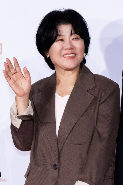 백번의 추억 이정은