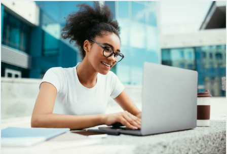 자격증 공부 힘들고 어렵지만 웃으면서 잘 해나가는 모습