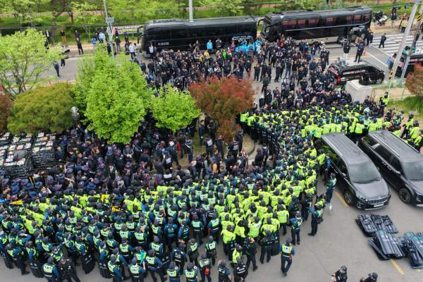 진주 화물연대 사고, CU 물류센터 사망, BGF리테일 원청교섭, 화물연대 총집결, 진주 정촌면 집회, 노동자 사망 사고, 노란봉투법 뜻, 특수고용직 정의, 노조법 2조 3조 개정, 화물연대 규탄대회, BGF로지스 파업, 특수고용노동자 교섭권, 민주노총 총력투쟁, 진주 예하리 사고, 화물 기사 처우 개선, 공권력 살인 논란, 실질적 지배력 판단, 간접고용 문제점, 노동3권 보장, 2026 노동법 이슈