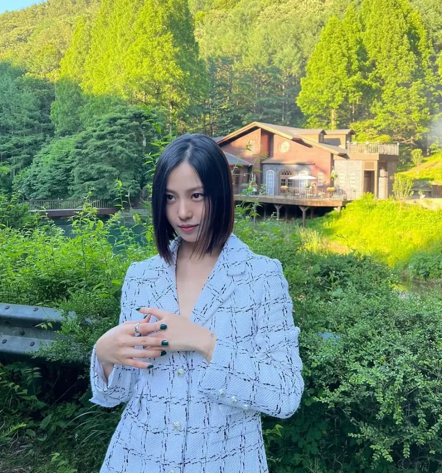 고민시