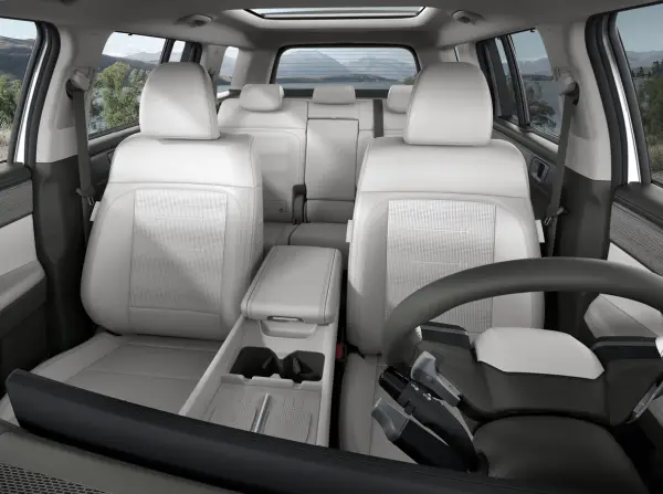 싼타페 실내 디자인 8