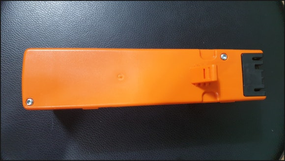 일렉트로룩스 25.2V 배터리 하단