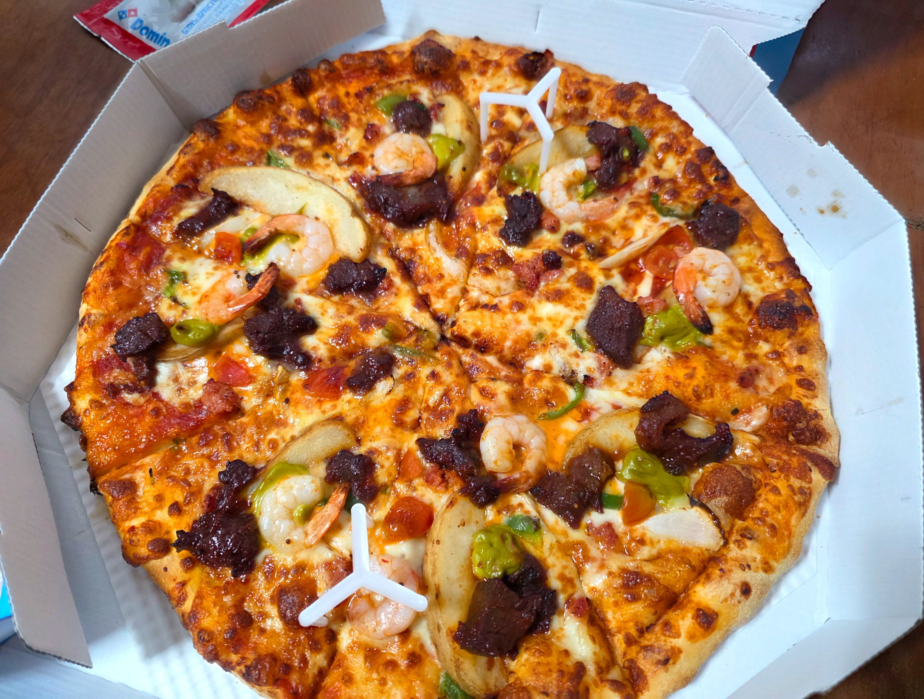 도미노피자LA치폴레갈비스테이크