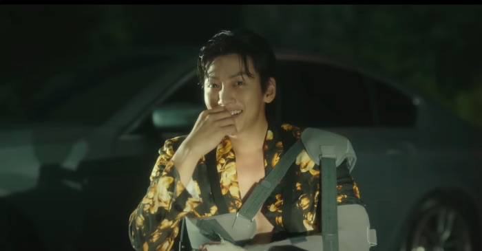 한국영화 리볼버 속 지창욱 배우