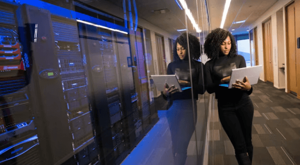 AI 전력기기&middot;IT 실적 발표&amp;#44; 삼성전기 등 수혜주 전망