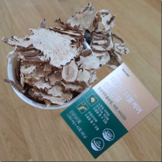 데커신이 풍부한 참당귀와 보충제