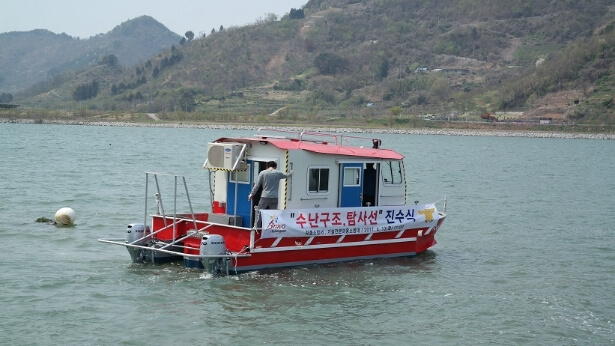 구조선