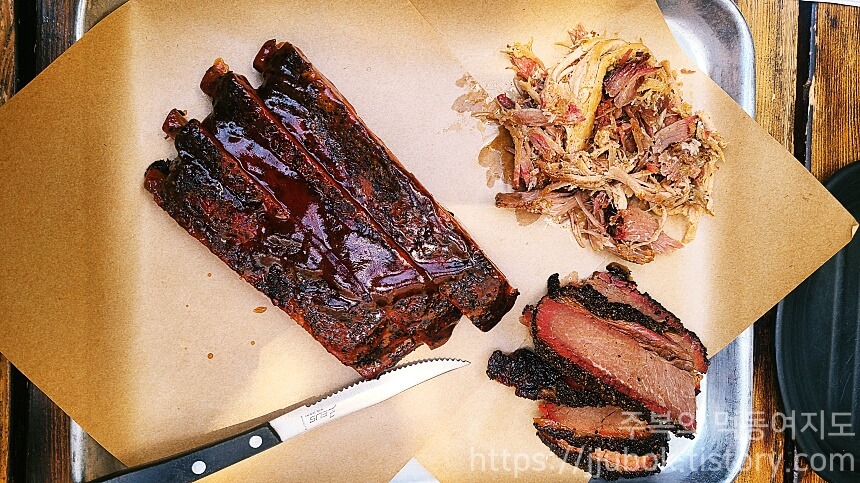 라이너스-바베큐-스페어-립-플래터