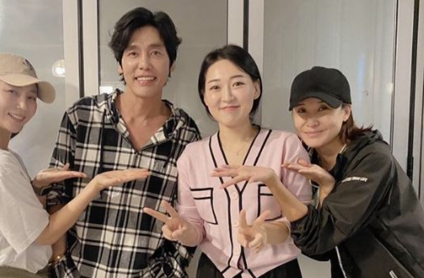 최성국과 아내가 함께 찍은 다정한 모습의 사진