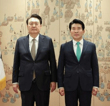 황상무-나이-고향-학력-기자-경력-프로필-회칼-테러-발언-논란