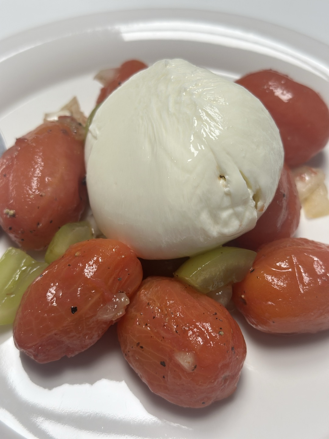 방울토마토_부라타치즈_조합