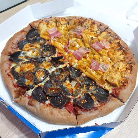 유로코피자 블랙청양페퍼로니