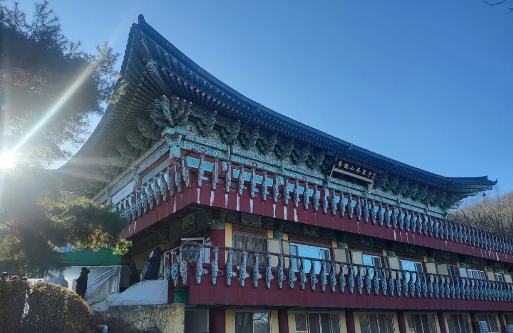 파주 약천사 : 심학산 거대 약사여래불과 영험한 약수가 있는 힐링 사찰