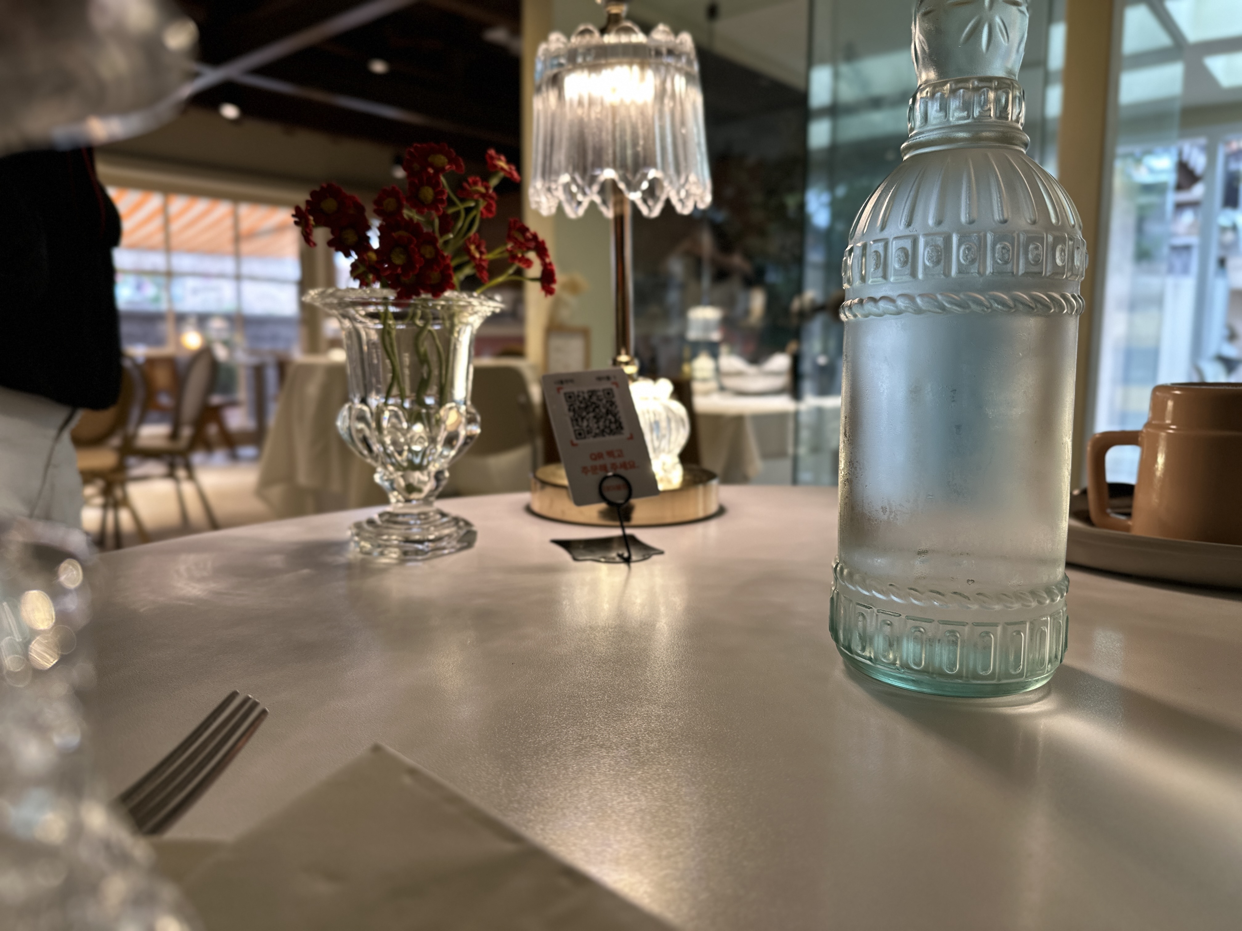 너울주막 내부 인테리어 유럽 감성