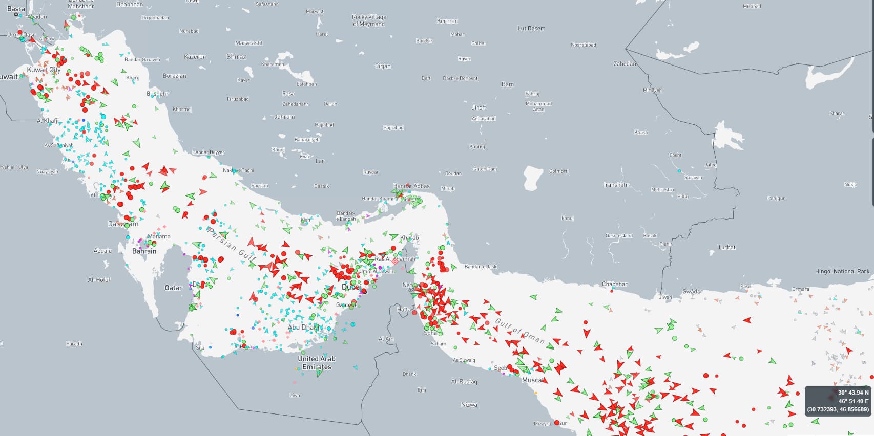 2026년 3월 4일 기준 호르무즈 해협 마린트래픽 실제 화면