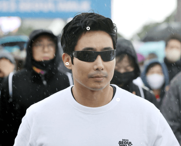 이근