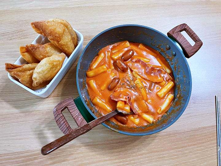 생활의달인 야끼 만두 튀김만두 달인 떡볶이 조합 범벅 군만두 경기 구리 만두집 은둔식달 오늘 방송 맛집 정보