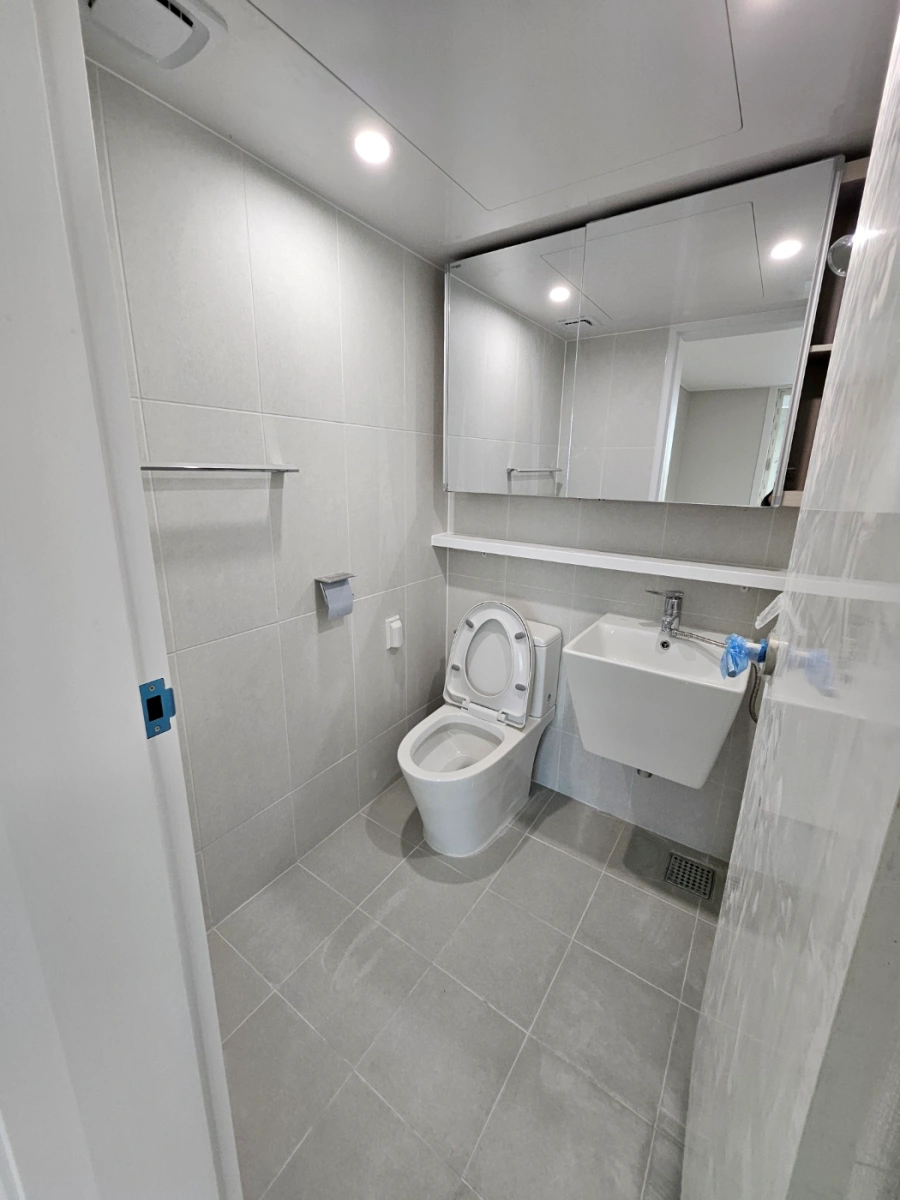 수원-아파트-수리후-화장실